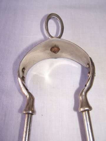 tongs ... for the fire !!!