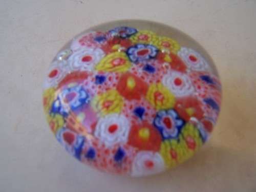 paper-weight ... small and colourful millefiori !!!
