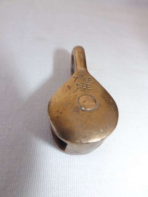 small rope pulley ... of brass !!!