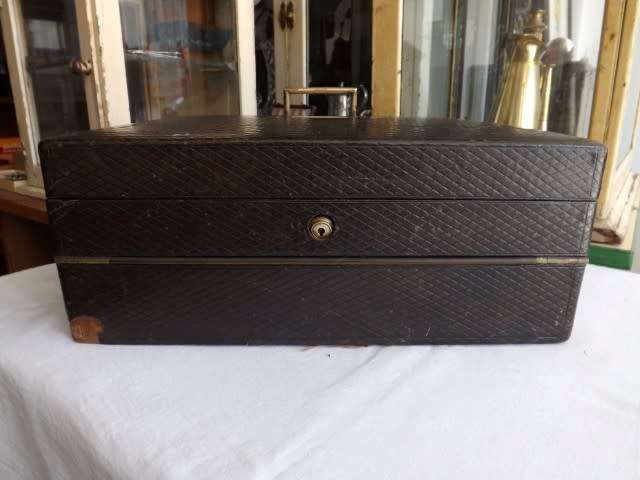 stunning lap desk / writing slope ... used by the commanding officer of the HMS Sunburst !!!