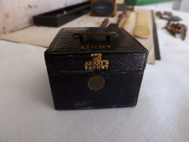 stunning lap desk / writing slope ... used by the commanding officer of the HMS Sunburst !!!