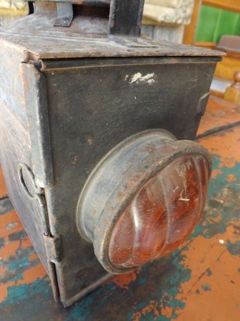 shell ... of a railway lamp !!!