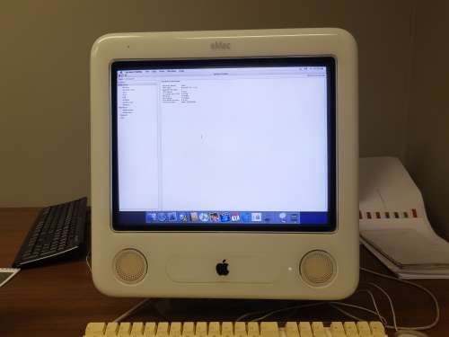 Apple Emac (PowerPC G4 3.3) *For Charity*
