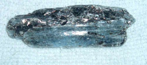 KYANITE   ALIGNS CHAKRAS, HELPS WITH PSHYCIC ABILTIES, PAST LIFE RECALL AND ATUNEMENT STONE