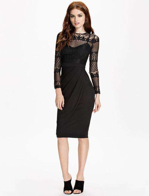 Lace Splice Pleated Midi Dress     SIZE   M / L