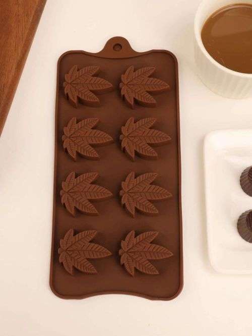 Cannabis Leaf Silicone Candy Ice Tray Mould (In Stock)