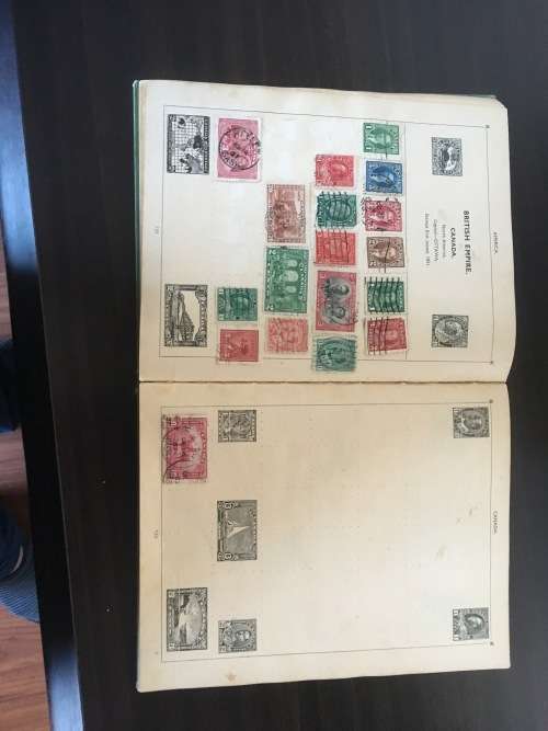 Mercury Album wirh aprox. 300 stamps