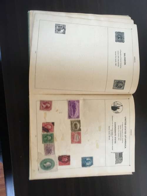 Mercury Album wirh aprox. 300 stamps