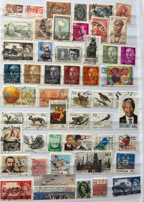 Approx 1000 different used stamps