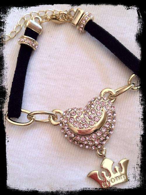 BLACK LEATHER STRAP PINK RHINESTONE GOLD HEART BRACELET