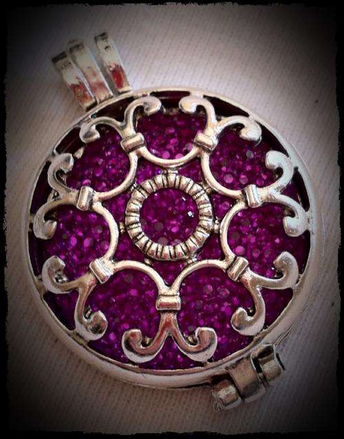 STUNNING TIBETAN SILVER LOCKET TIPE PINK PENDANT