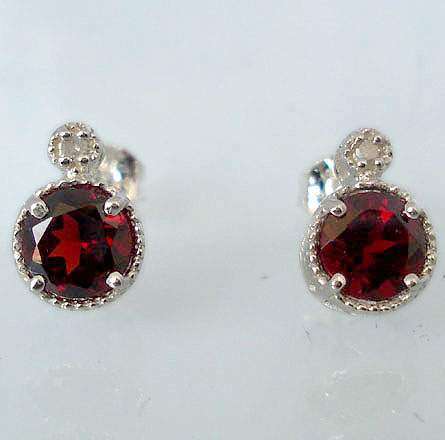 GENUINE DIAMOND AND RED GARNET IN SOLID 925 STERLING SILVER ARTISAN EARRINGS STUD