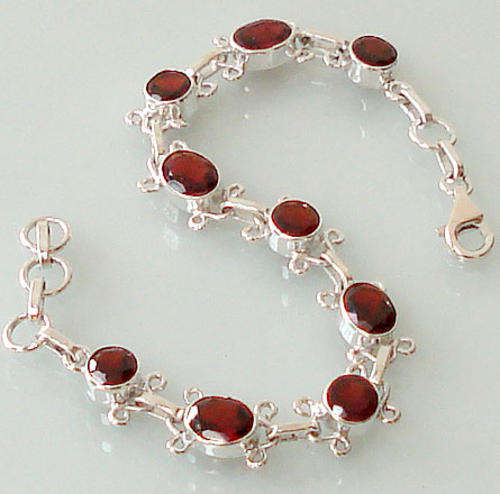 17.11 cts GENUINE RED GARNET OVAL ROUND 925 STERLING SILVER ARTISAN BRACELET