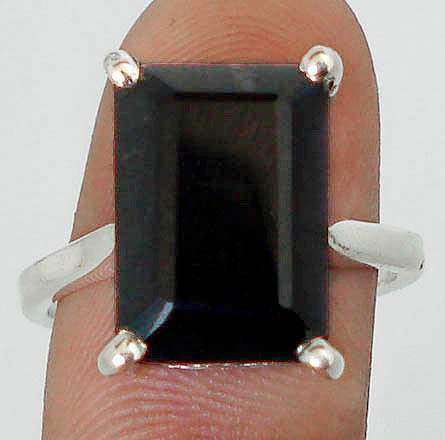 GENUINE BLACK ONYX IN SOLID 925 STERLING SILVER RING; SIZE 6