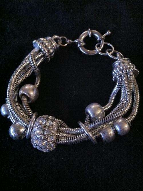 STUNNING TIBETAN SILVER MULTI STRAND GLITTER BALL BRACELET