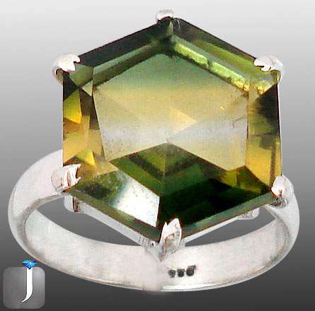 8.37cts GREEN FAUX FLUORITE in SOLID 925 STERLING SILVER SOLITAIRE RING :SIZE 6