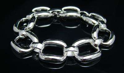 STUNNING STERLING SILVER SQUARE BRACELET