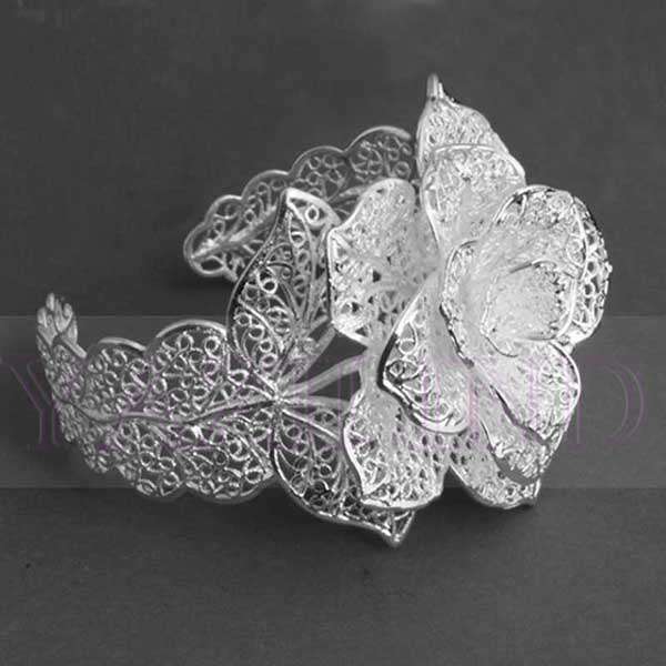 LAST ONE!!!EXQUISITE TIBETAN SILVER ROSE BANGLE