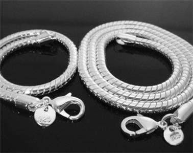 STUNNING SILVER 4mm SNAKE CHAIN SET 52 cm