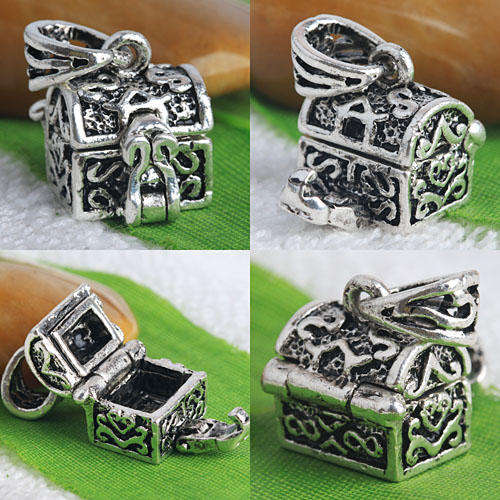 SILVER PLATED TREASURE TRUNK CHARM PENDANT