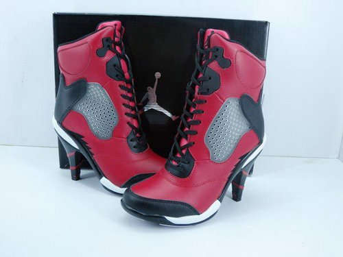 STUNNING JORDAN LADIES HEELS RED & BLACK SIZE 5