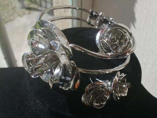 SILVER ALOY ROSE BANGLE, RING & EARRINGS