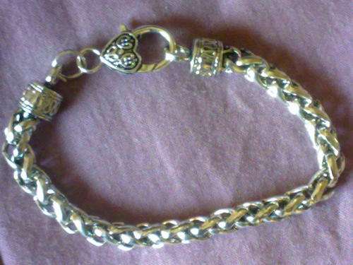 STUNNING TIBETAN SILVER LOBSTERCLASP BRACELET