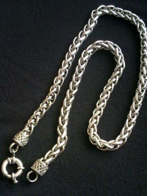 STUNNING TIBETAN SILVER WEAVE NECKLACE BELCHER CLASP