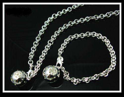 STUNNING STERLING SILVER BALL PENDANT SET