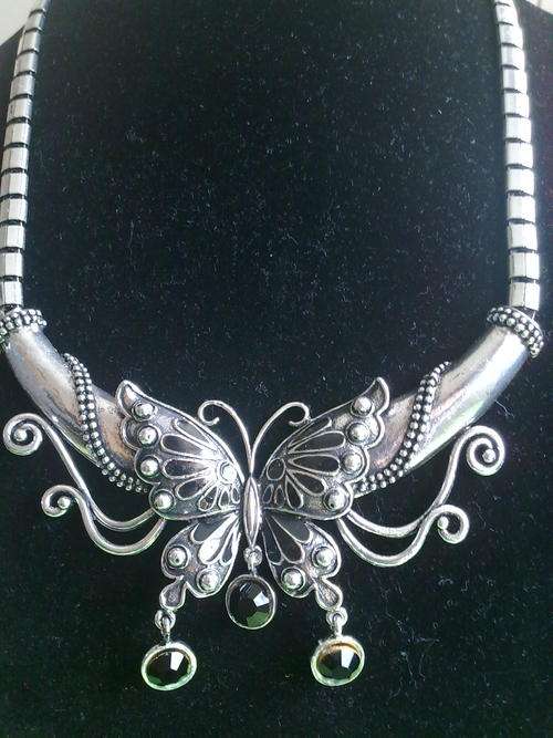 STUNNING TIBETAN BUTTERFLY NECKLACE