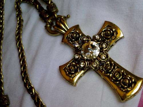 STUNNING!!! TIBETAN SILVER GOLD TONE ROSES CROSS PENDANT BELCHER CLASP WEAVE NECKLACE