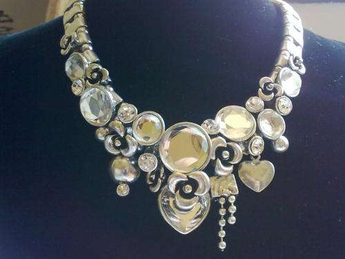LAST ONE!! TIBETAN SILVER ROSES & CRYSTALS  CHOKER NECKLACE