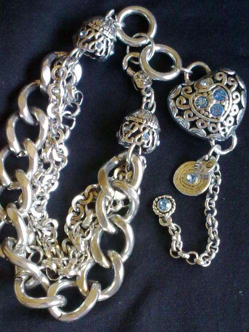 *R140* EXCLUSIVELY FROM THE 2010 HADASSAH COLLECTION STUNNING TIBETAN SILVER FILIGREE HEART BRACELET