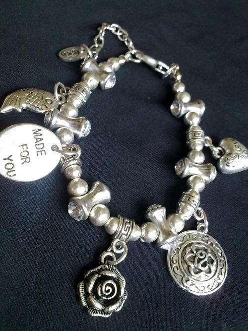 *R120* EXCLUSIVELY FROM THE 2010 HADASSAH COLLECTION TIBETAN SILVER MADE 4 YOU BRACELET