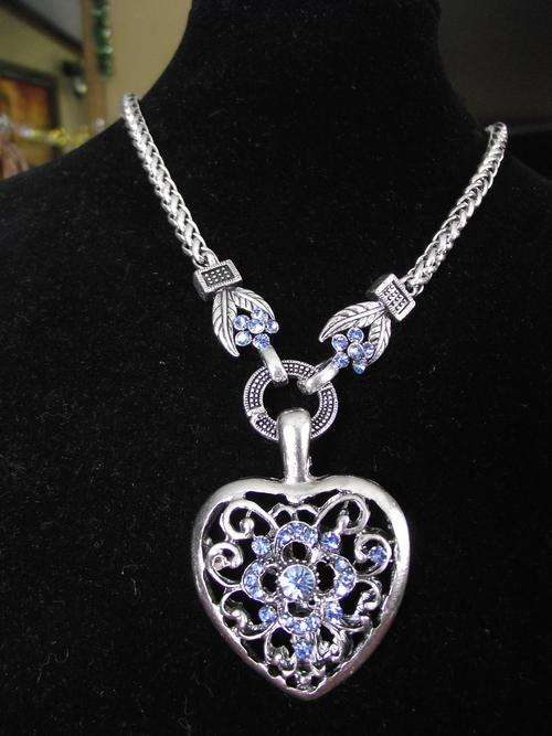 LAST ONE!! 2010 HADASSAH COLLECTION!!STUNNING TIBETAN SILVER FILIGREE HEART PENDANT NECKLACE