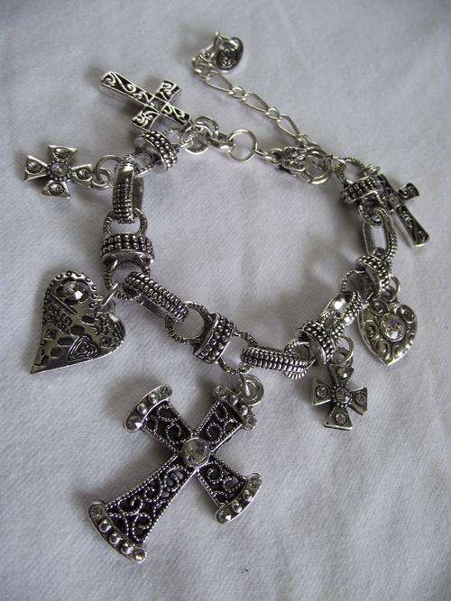 EXCLUSIVELY FROM 2011 HADASSAH COLLECTION TIBETAN SILVER MARCAZITE LOOK BRACELET