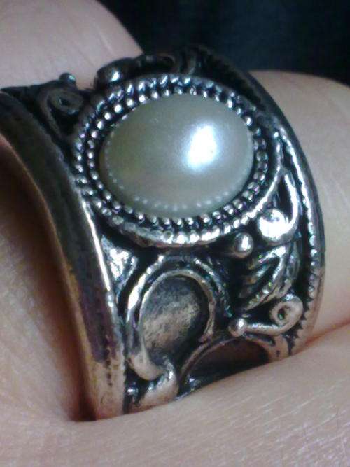 TIBETAN SILVER PEARLY RING 17 mm