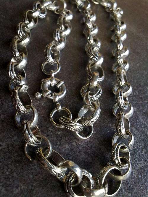 STUNNING TIBETAN SILVER LOBSTER CLASP NECKLACE 10 mm