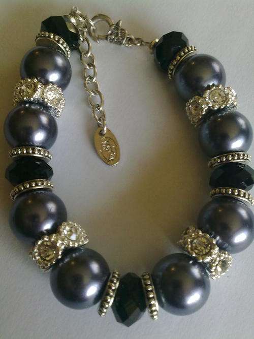 STUNNING TIBETAN SILVER DARK PURPLE PEARLY BRACELET 12 mm