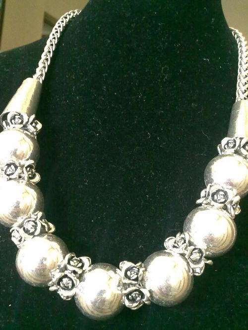 STUNNING!!! TIBETAN SILVER DIAMANTE & LARGE BALL NECKLACE