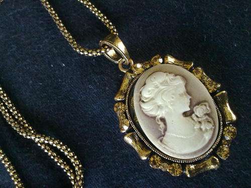 OLD GOLD TONE CAMEO LONG POPCORN NECKLACE