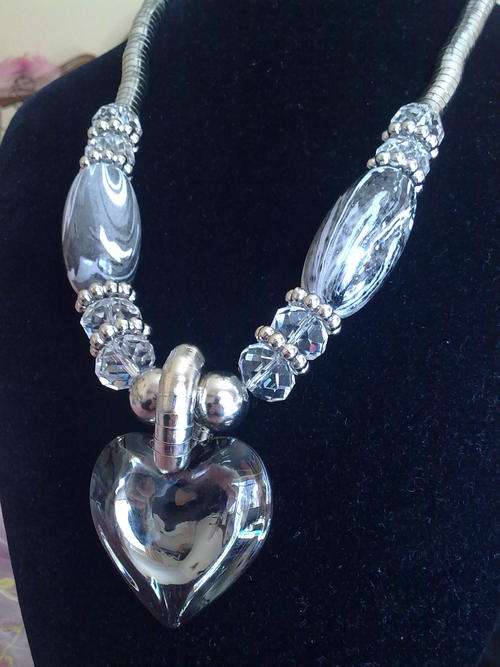 VERY CHUNKY TIBETAN SILVER CHARCOAL CRYSTAL HEART NECKLACE