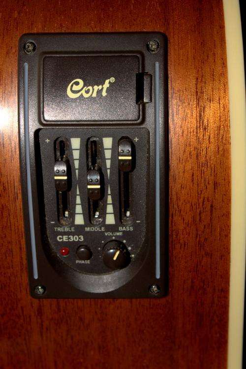 Cort Earth Accoustic Guitar