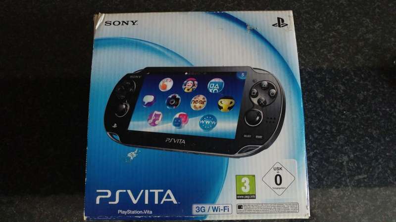 Sony PS Vita 3G / Wi-Fi & 9 Original Vita Games