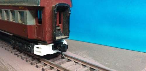 KADEE GEARBOX WITH STEPS FOR SAR LIMA PASSENGER COACHES