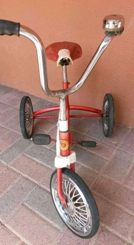vintage Mobo Toys tricycle