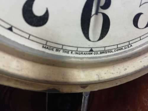 E Ingraham Gingerbread mantle clock