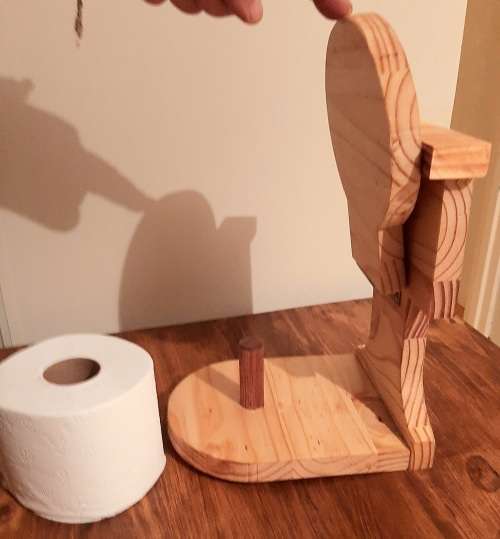 Toilet roll holder