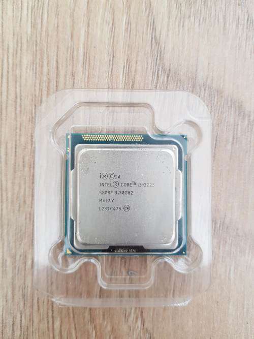 Intel i3 3225 + Intel cooler