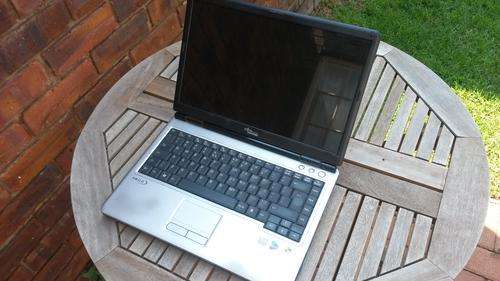 Old Fujitsu Siemens M6453G